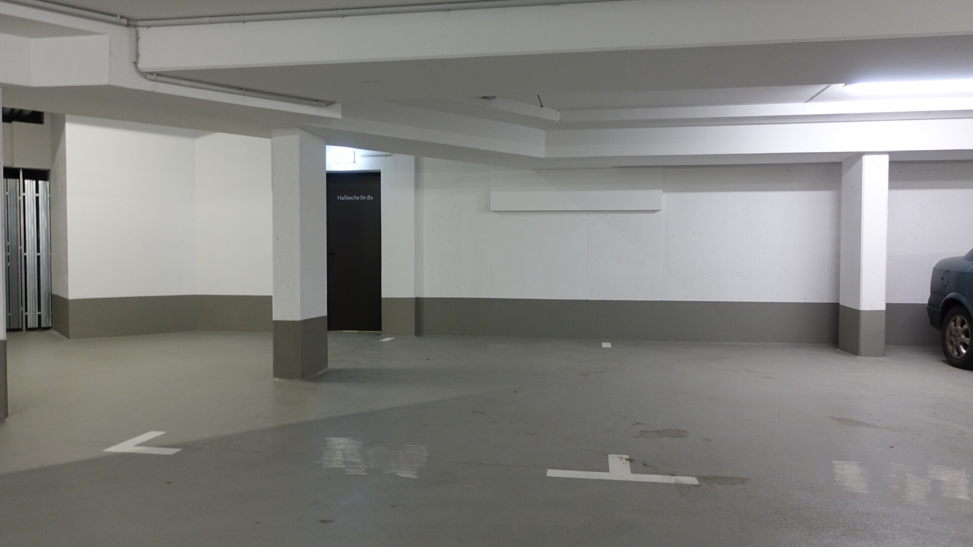 Tiefgaragestellplatz – Bild 1