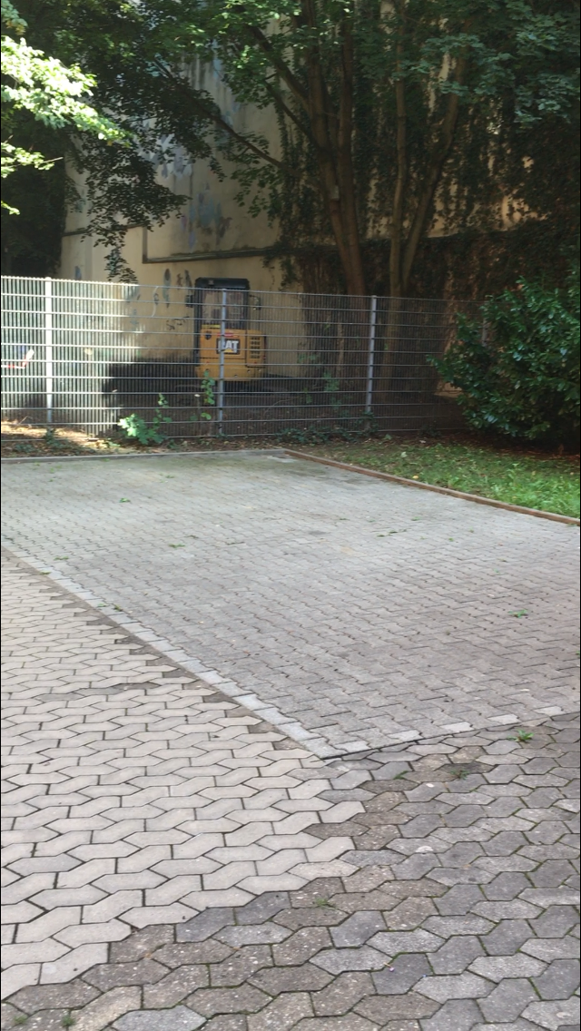 Sicherer Parkplatz Nürnberg-Gostenhof – Bild 1