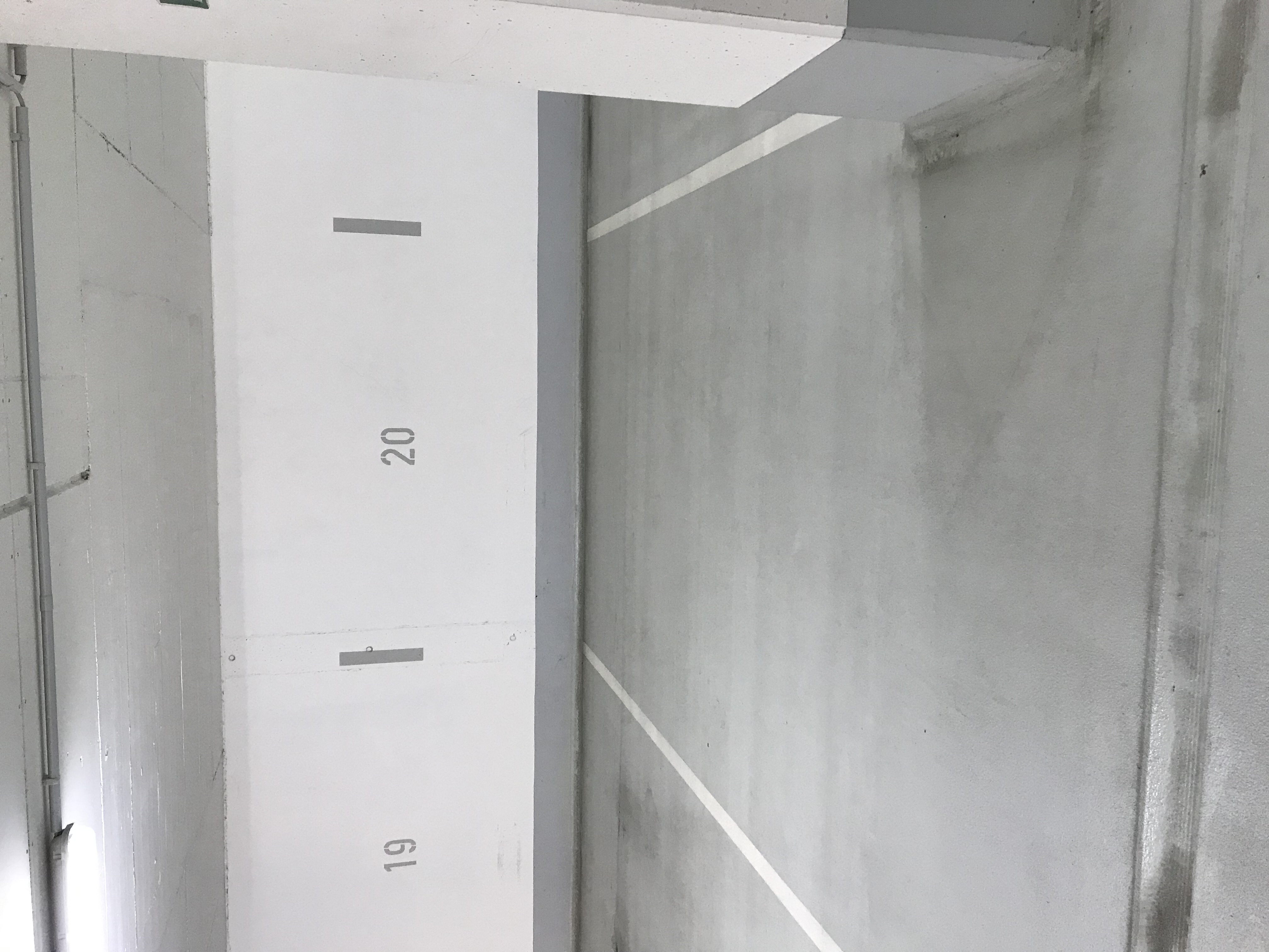 Tiefgaragenparkplätze Stuttgart Mitte – Bild 1