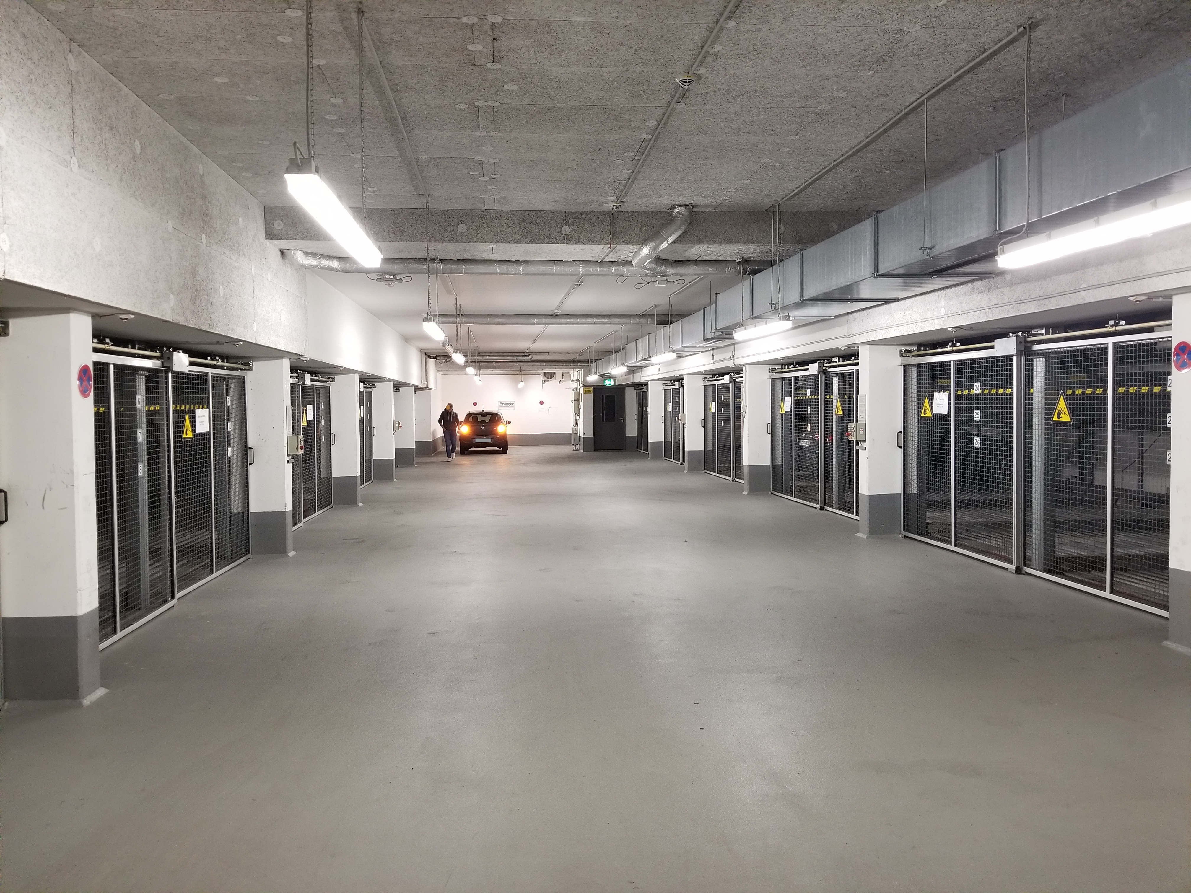 Parkplatz, parking place :: Maxvorstadt, München – Bild 2