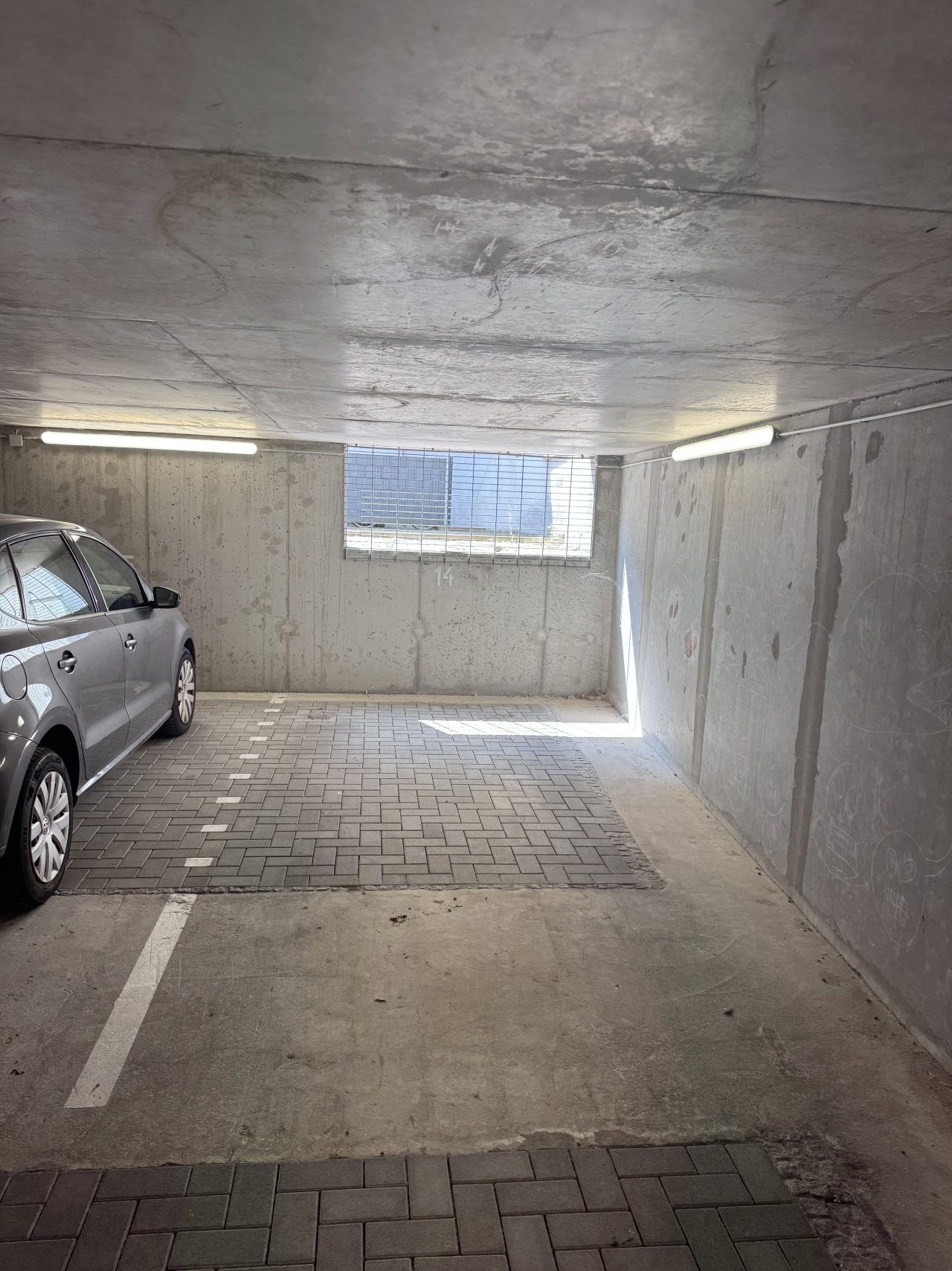 Tiefgaragenstellplatz in Darmstadt am Alice Hospital zu vermieten – Bild 1