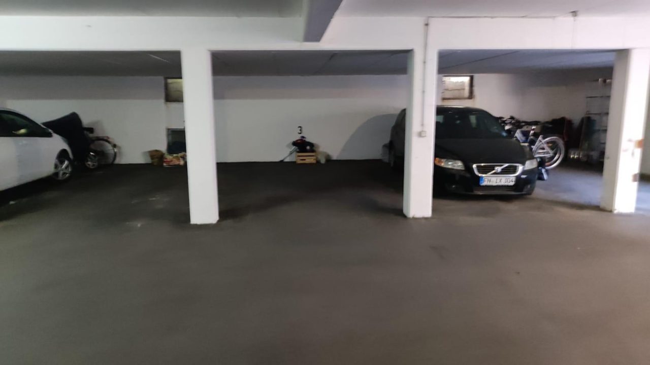 Überlingen - Sicher parken: Tiefgaragenstellplatz – Bild 1