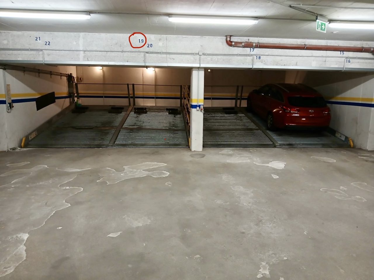 Tiefgaragenstellplatz in Düsseldorf-Holthausen – Bild 2