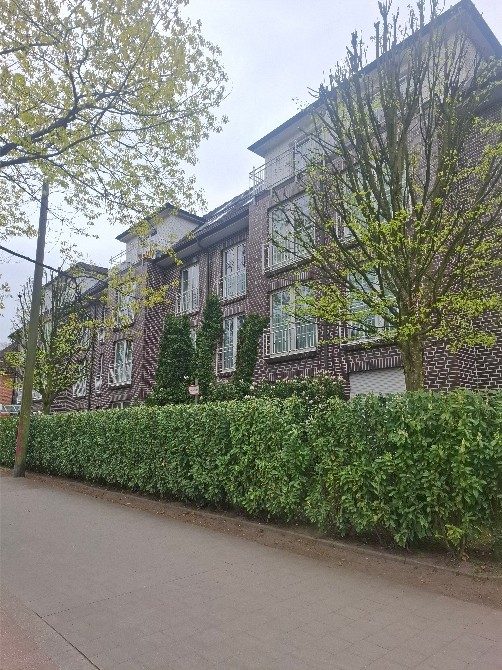 Tiefgaragenstellplatz in gepflegter Wohneigentumsanlage zu vermieten – Bild 1