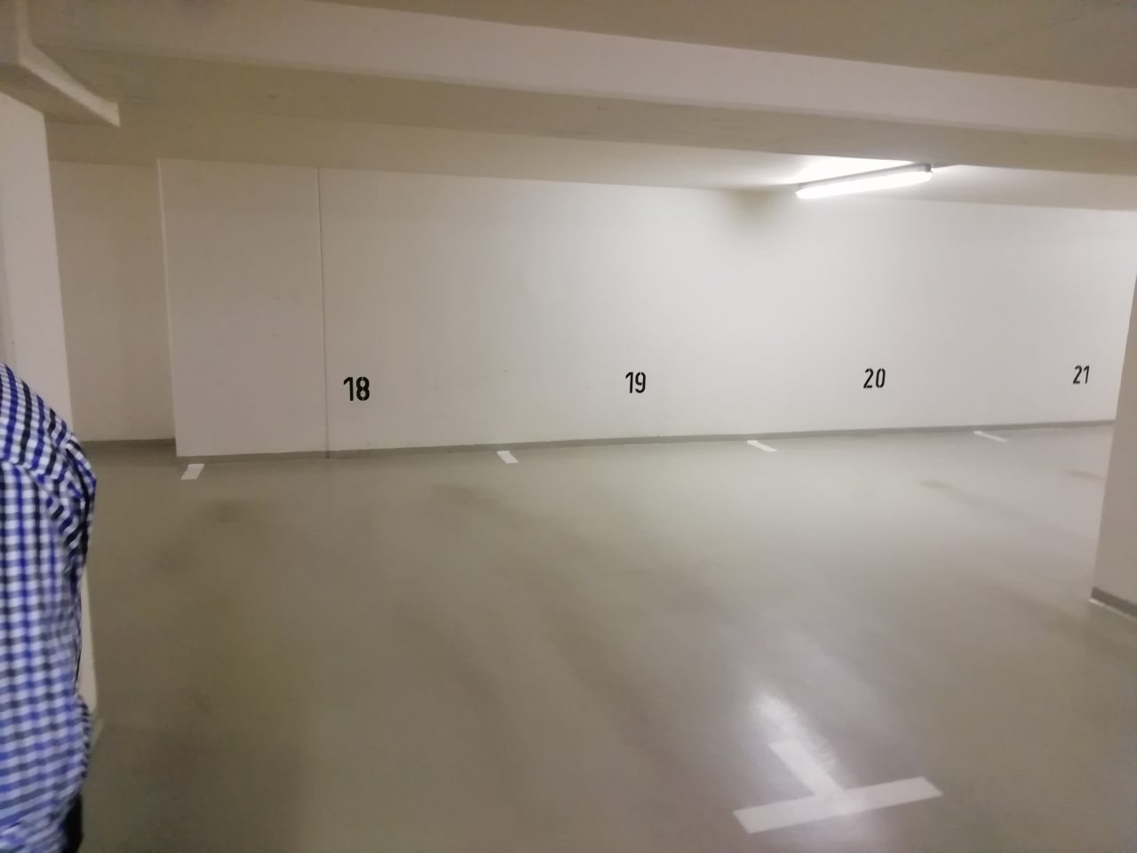 Gepflegter Tiefgaragenstellplatz nahe Neustädter Tor – Bild 1