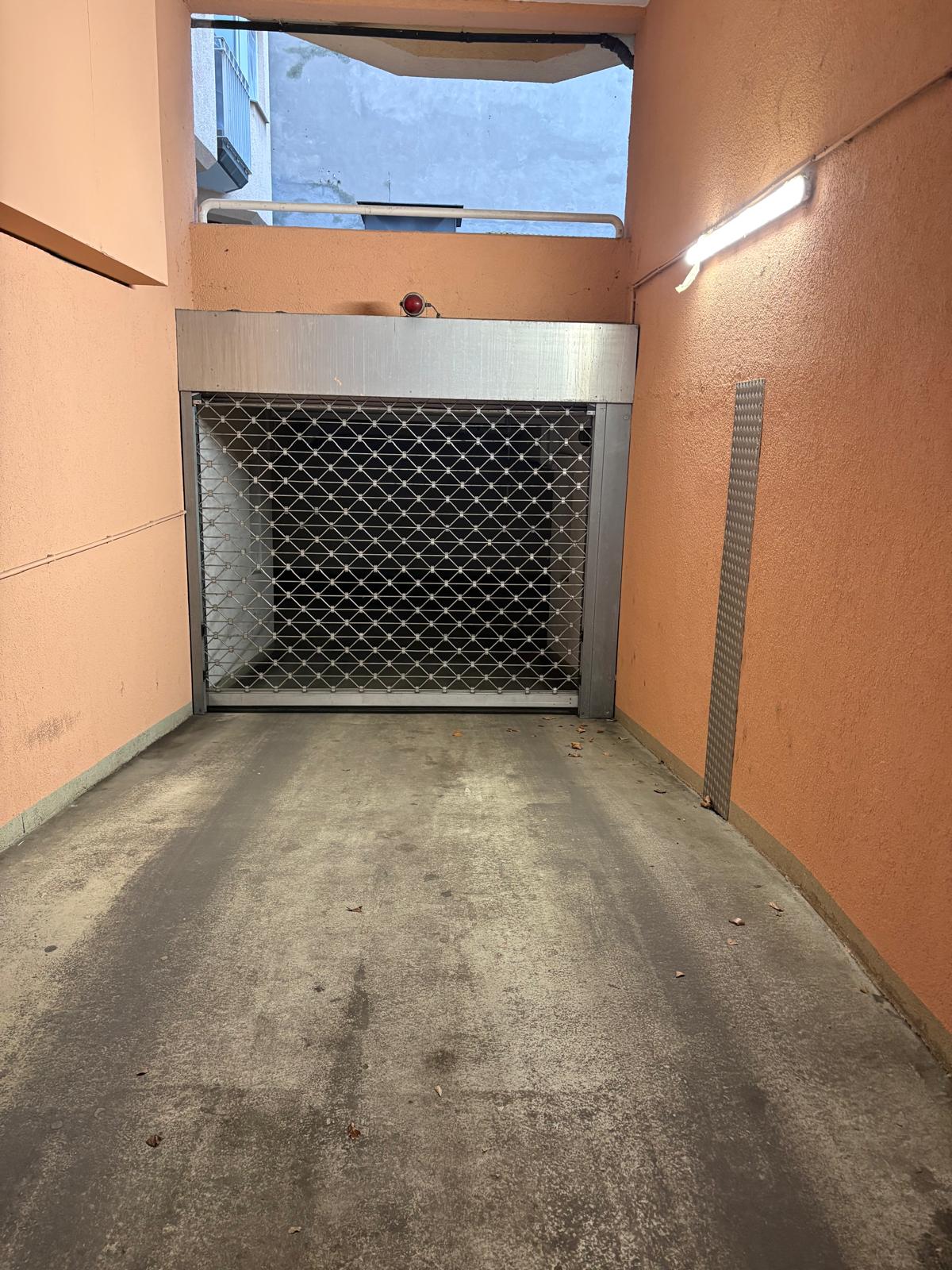 Tiefgaragenstellplatz im Zentrum von Mannheim – Bild 3