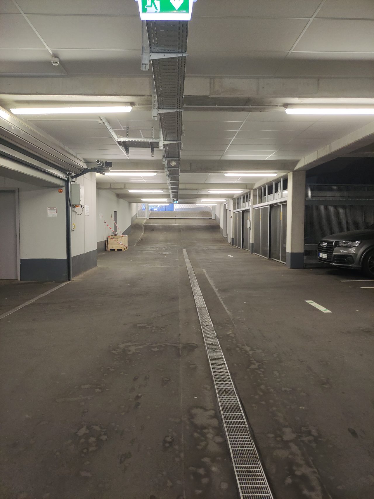 Sicherer Stellplatz in Tiefgarage – nur 100m zum Bahnhof Markt Schwaben, 60 €/Monat – Bild 2
