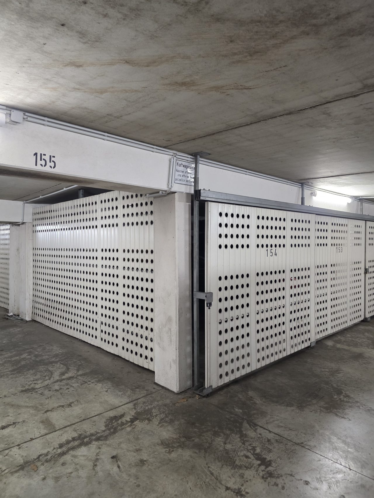 Geschlossene Tiefgaragenbox in Hamburg-Bergedorf – Bild 1