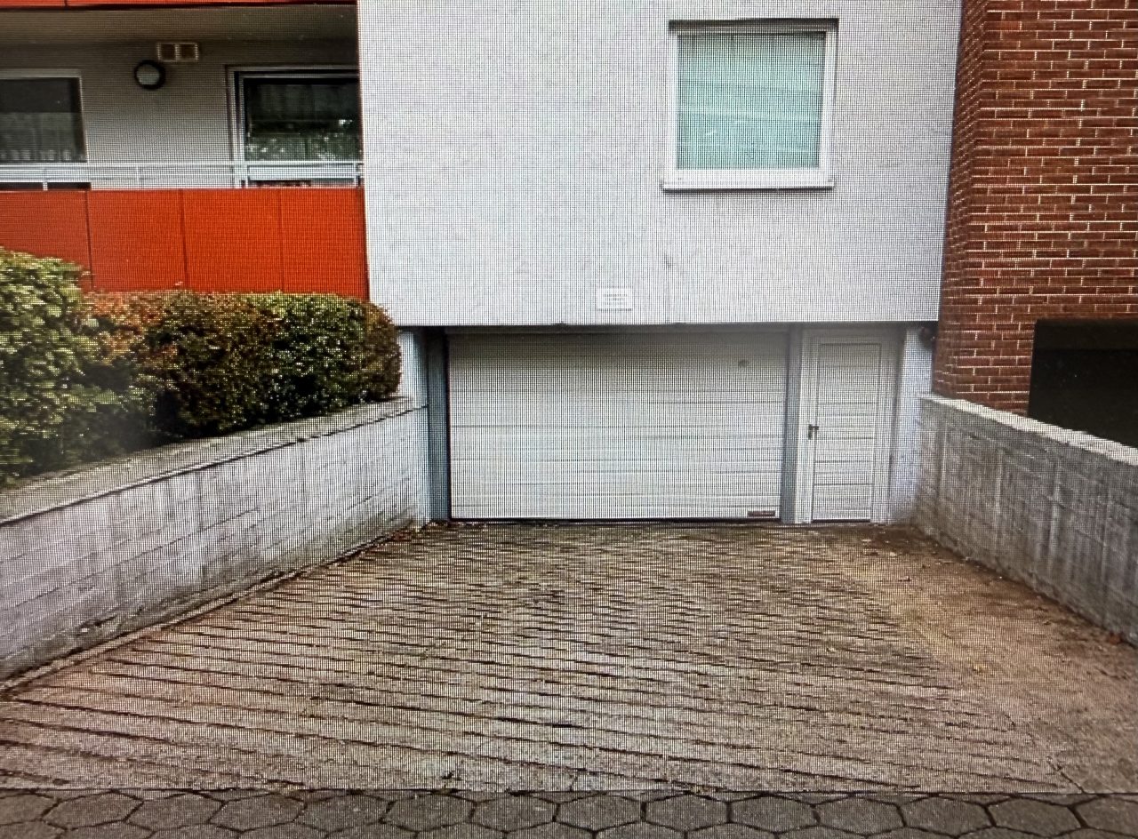 Tiefgaragenstellplatz in Hamburg-Eimsbüttel – sofort verfügbar – Bild 1