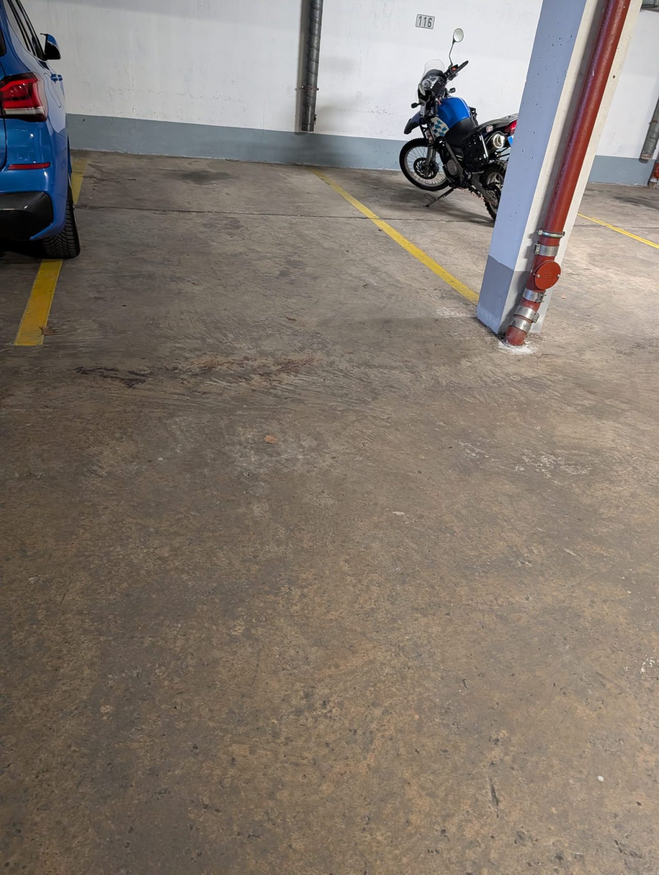 Tiefgaragenstellplatz zu vermieten – Nähe Südbahnhof, Frankfurt – Bild 1