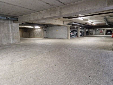 Sicherer Duplex-Stellplatz - oben - Nähe Nürnberger Hbf