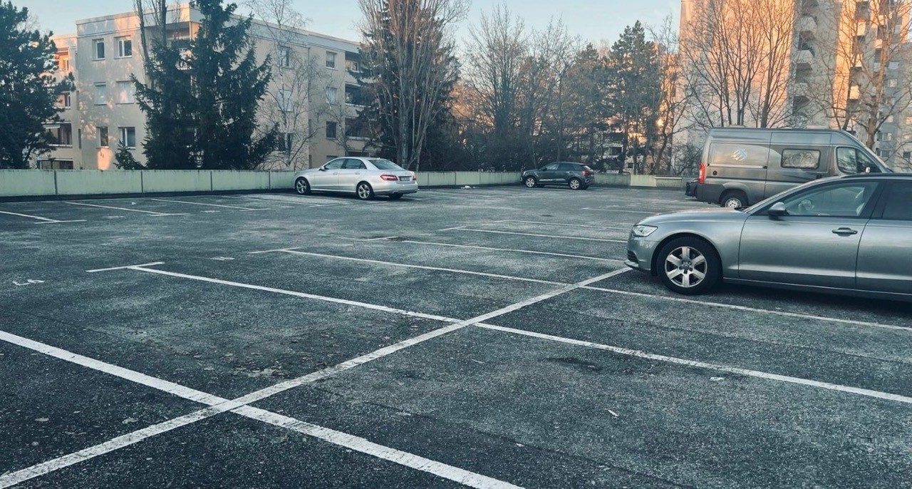 Stellplatz im Parkhaus Celsiusstr. 53 in 12207 Berlin – Bild 2