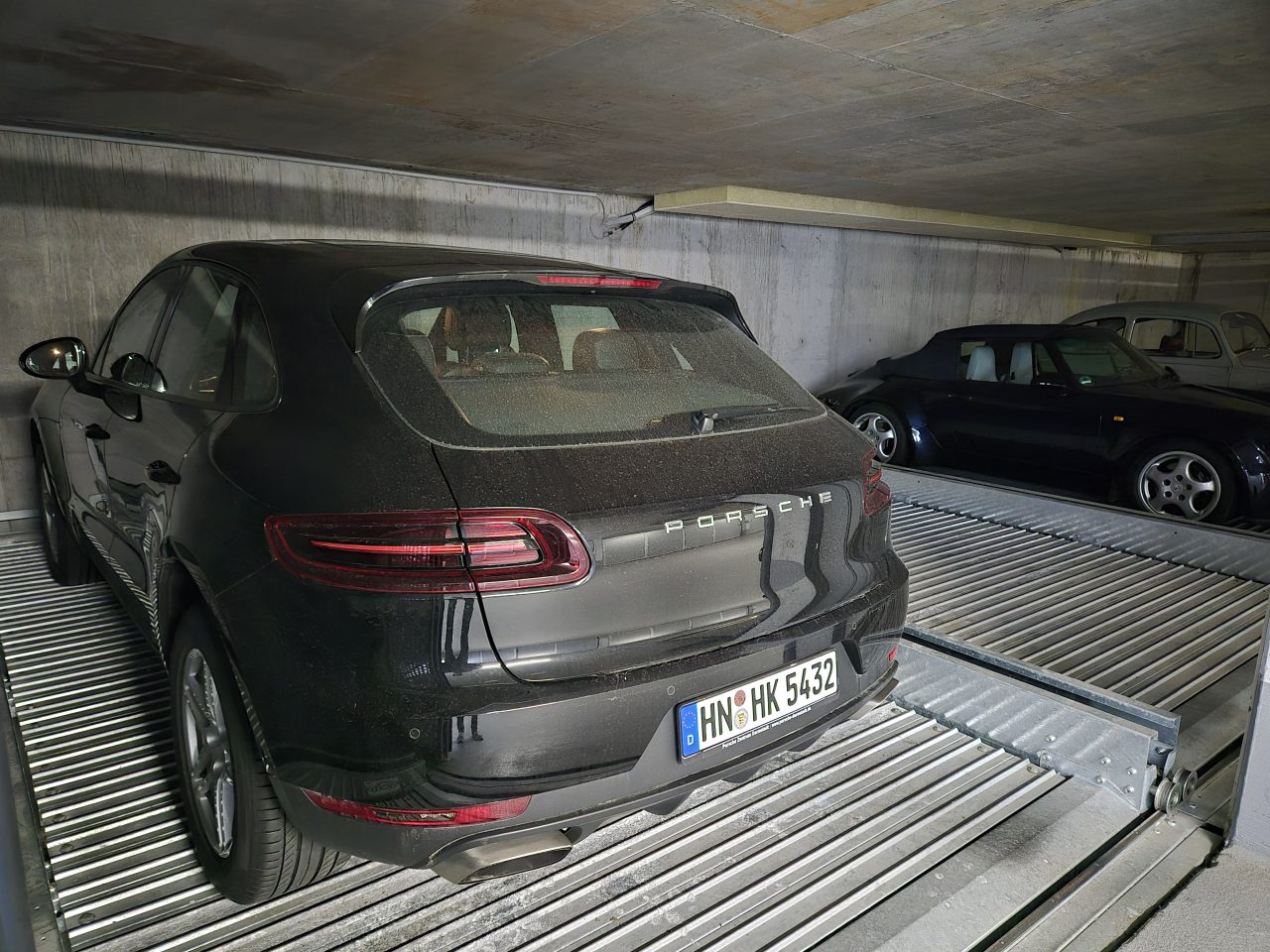 Tiefgaragenstellplatz mit Wallbox
